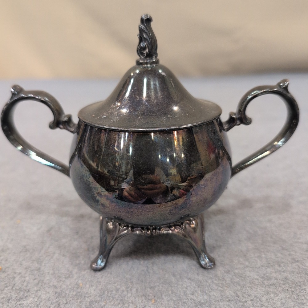 Vintage Silver Plated Footed Sugar Bowl with Lid Ornate Handles Tarnish Decor - Picture 4 of 10